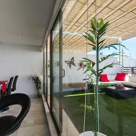 The Zentral & Apartment